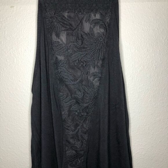 ✨ American Eagle Soft & Sexy Mesh Floral high neck halter Tank✨ - Picture 2 of 6